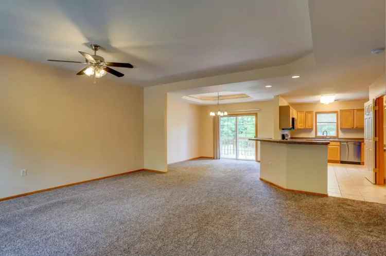 Rent Townhouse in West Madison with Three Bedrooms and Open Floor Plan