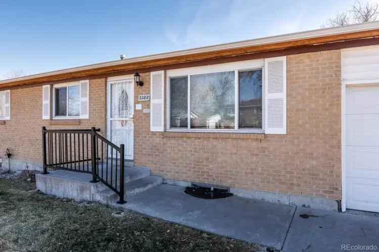 House For Sale in 3288, West Tufts Avenue, Englewood, Colorado