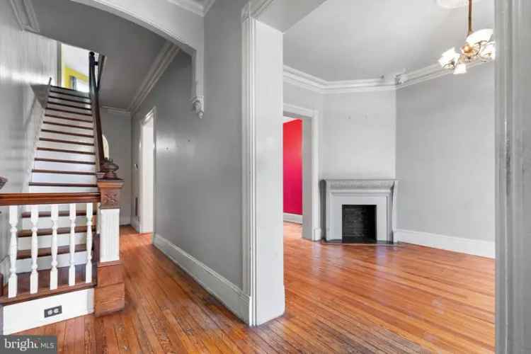 House For Sale in 308, 5th Street Southeast, Washington, District of Columbia