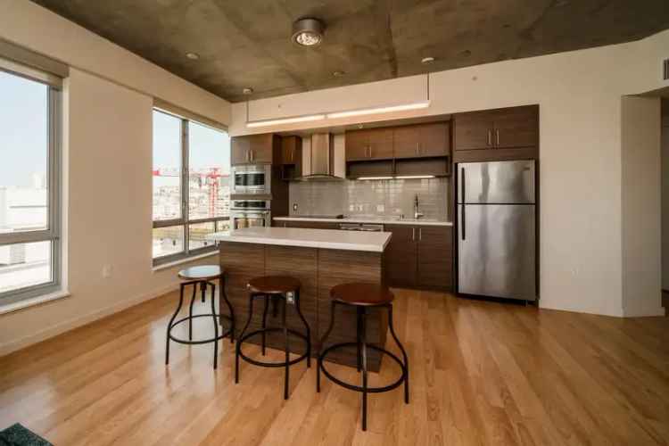 Rent apartments in San Francisco with modern features and skyline views