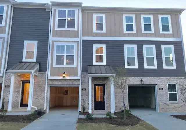 Rent 3 Bed Townhouse Near Jones Park with Spacious Layout and Garage