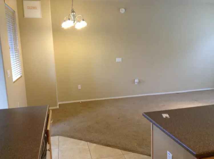 Rent Townhouse in Norterra, North Phoenix with Upgrades and Pool Access