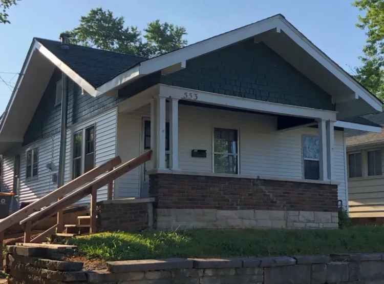 Rent Home with 3 Bedrooms and 1.5 Baths Near Kirkwood Avenue