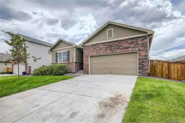 House For Sale in 13667, Valentia Street, Thornton, Colorado