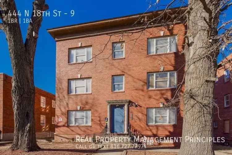 Rent Modern 1 Bedroom Apartment in Kansas City with Move In Special