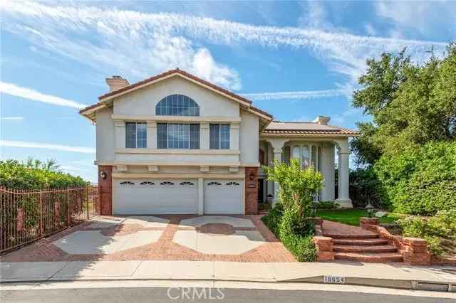 House For Sale in 19654, Pine Valley Way, Los Angeles, California