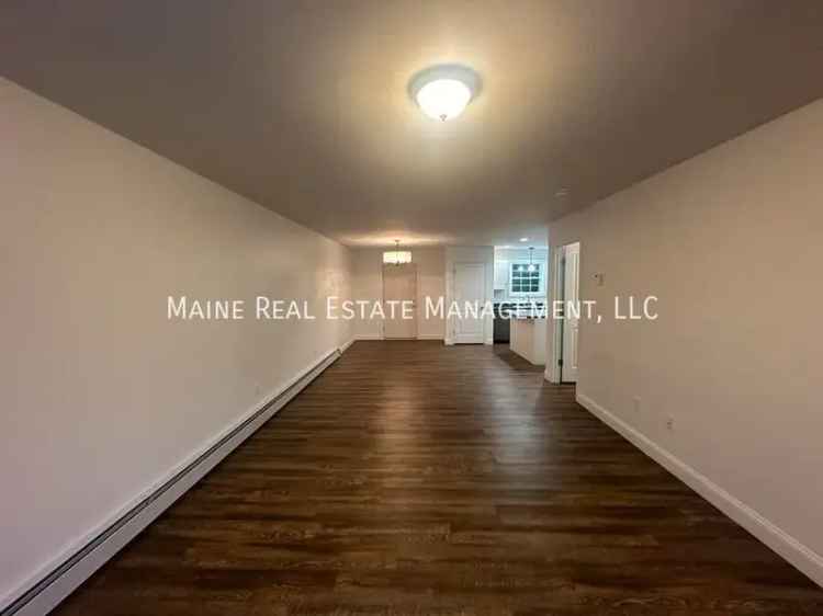 Rent Apartment Unit in Swan Village 3BR/2.5BA Near Husson University