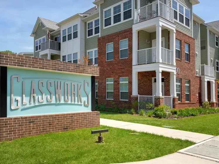 Rent Apartments at The Forge at Glassworks with Premium Features