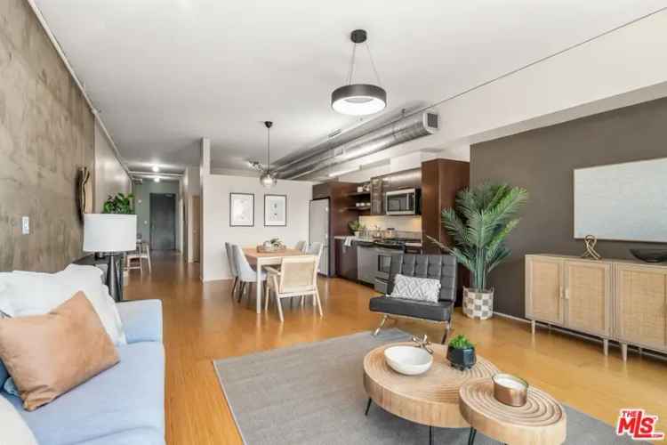 House For Sale in 1111, South Grand Avenue, Los Angeles, California