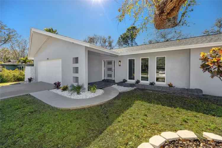 House For Sale in 1100, Webb Drive West, Clearwater, Florida