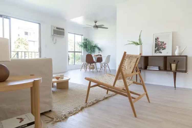 Apartment Unit for Rent in Culver City with Modern Features and Comfort