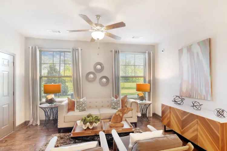 Rent Audubon Park Apartments in Zachary LA with Luxury Living Features