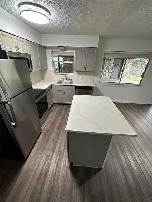 Rent a fully remodeled one bedroom apartment in central location