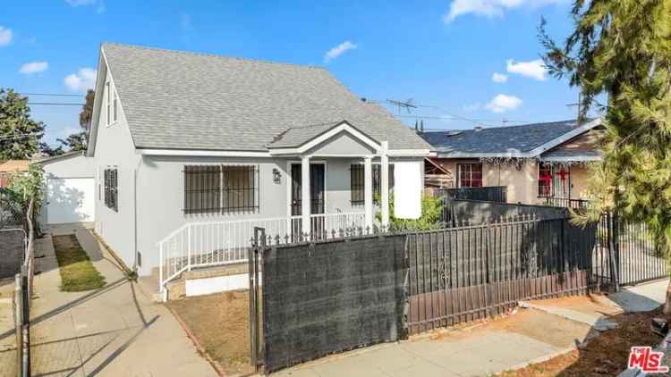 House For Sale in 1137, West 67th Street, Los Angeles, California