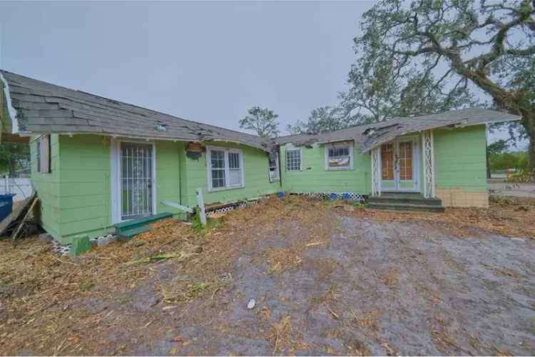 House For Sale in 2028, 30th Avenue East, Bradenton, Florida