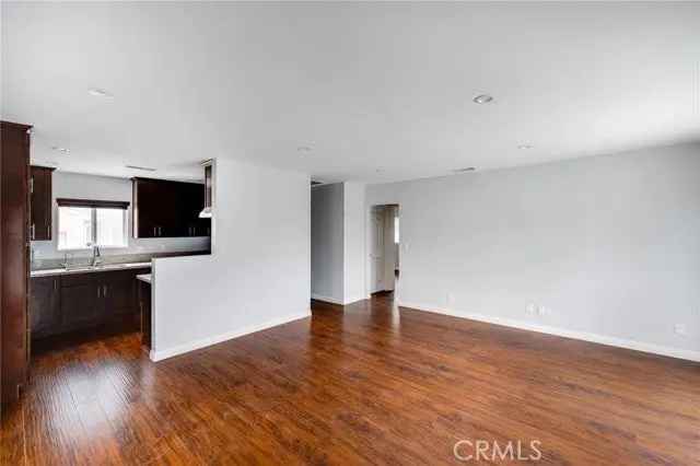 House For Sale in 8241, Vantage Avenue, Los Angeles, California