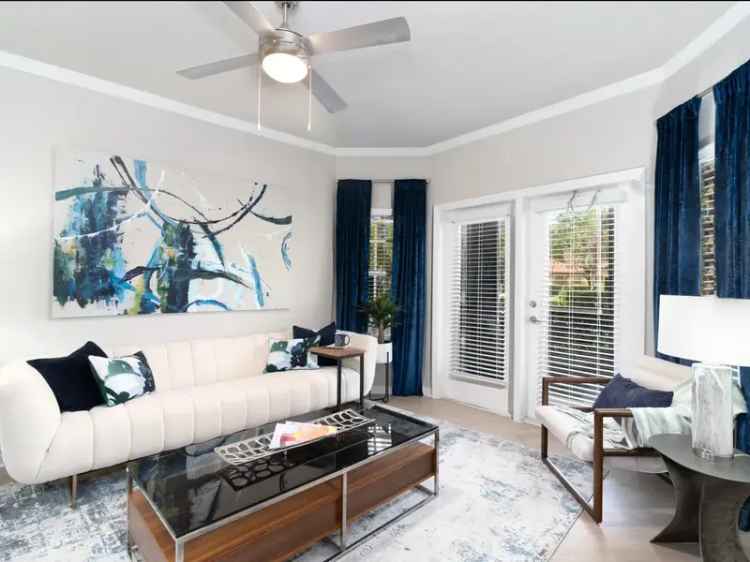 Rent Apartments in Tampa with Resort-Style Amenities and Spacious Designs