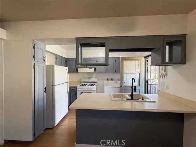 House For Sale in 605, Indian Hill Boulevard, Claremont, California