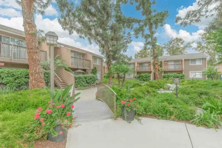 Rent One or Two Bedroom Apartments in Orange California with Scenic Views