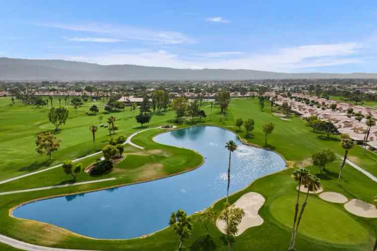 House For Sale in Palm Desert, California