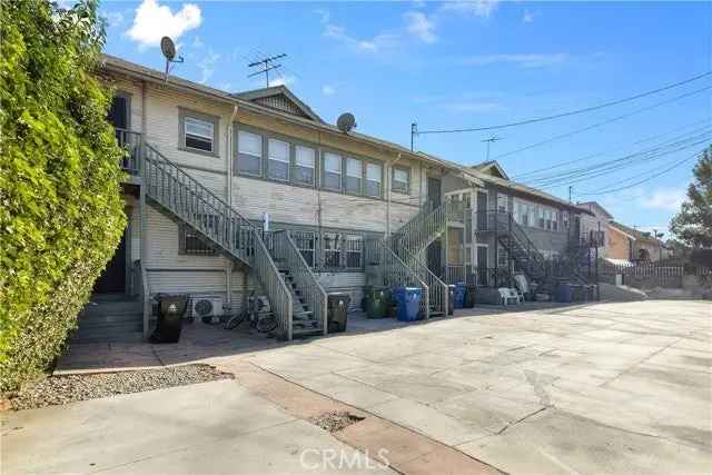 House For Sale in 3025, Van Buren Place, Los Angeles, California