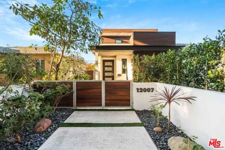 Buy Modern Masterpiece House in Mar Vista with Garden and Pool