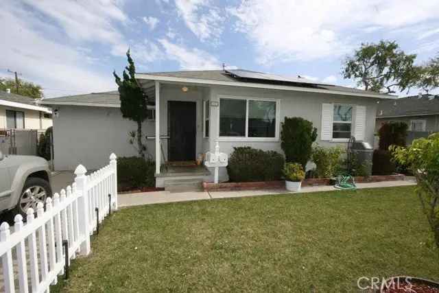 House For Sale in 612, South Paula Drive, Fullerton, California