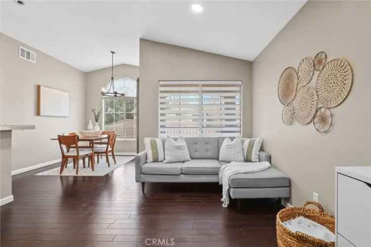 House For Sale in 329, Chaumont Circle, Lake Forest, California