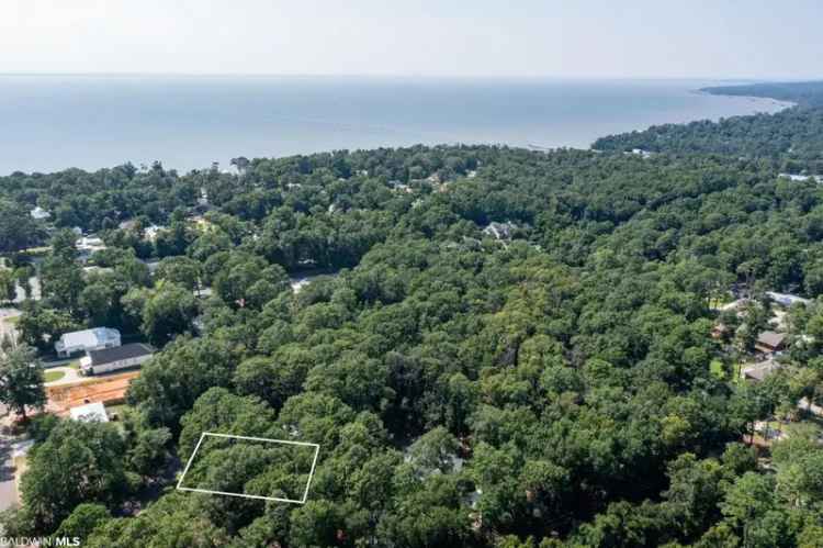 Land For Sale in Fairhope, Alabama