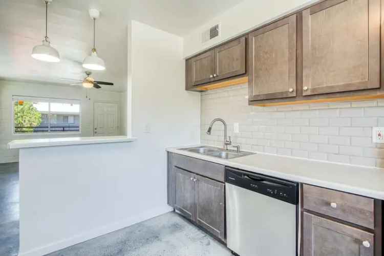 Rent Apartments in Downtown Mesa with Pool and Modern Features