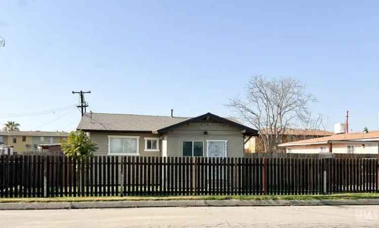 House For Sale in 245, L Street, Bakersfield, California