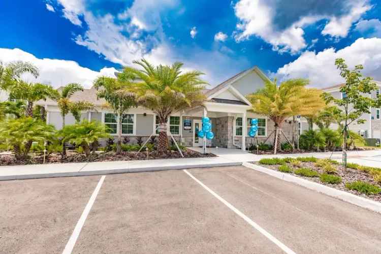 Rent Luxury Apartments in Port Charlotte with Upscale Amenities