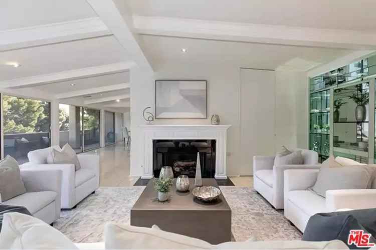 Buy 3 Bedroom House in Century City with Luxurious Amenities