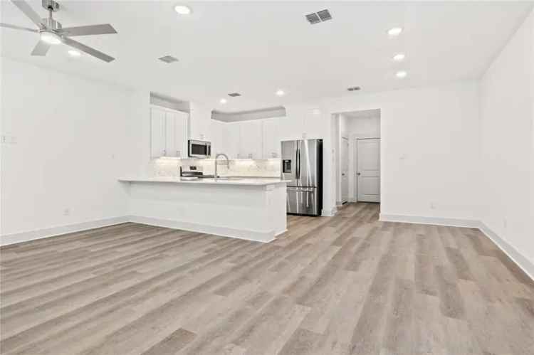 Home for Sale in Viridian with Open Floorplan and Upgraded Kitchen