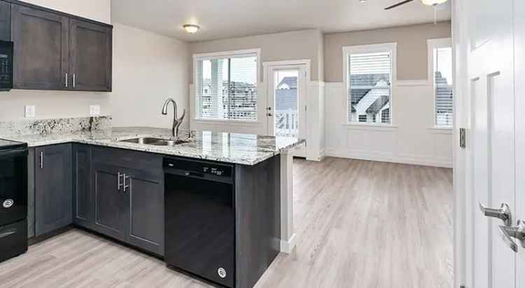 Rent Luxury Apartments in Nampa with Stunning Valley Views