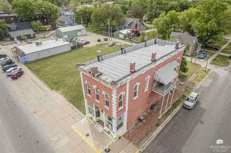 Rent Historic Two Bedroom Home in Abilene Kansas with Modern Upgrades