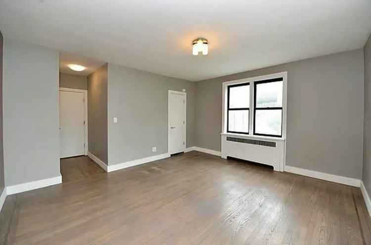 Rent Huge 3 Bedroom Apartment in Riverdale Near Manhattan College