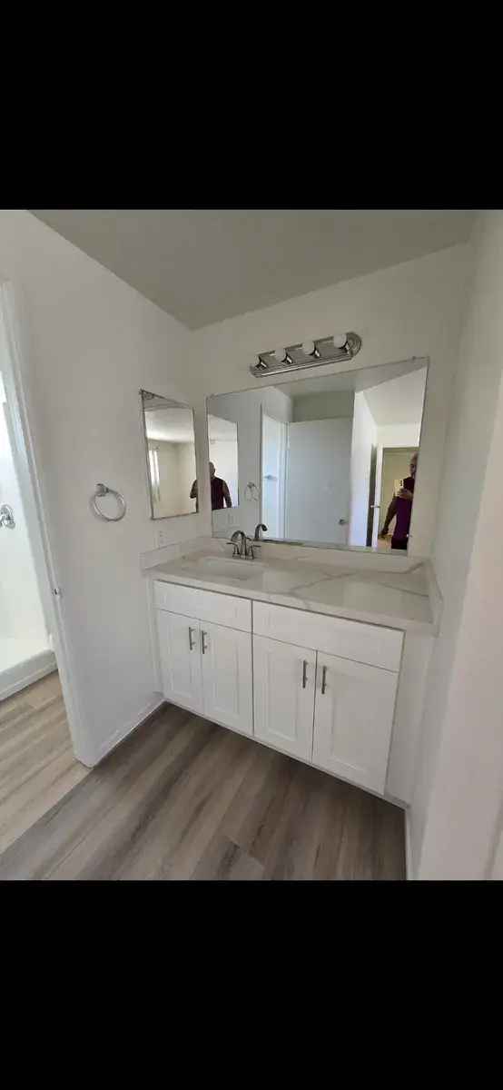 Rent Apartment Unit Full Remodel with Modern Features