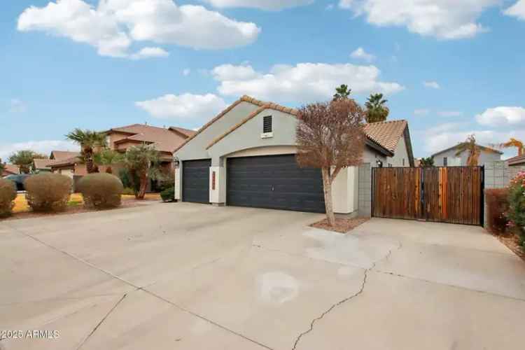 Buy Single Story Residence in Gilbert with Pool and Spa Features