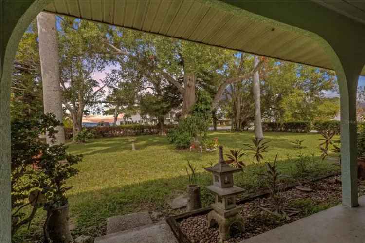 House For Sale in 2403, Palma Sola Boulevard, Bradenton, Florida