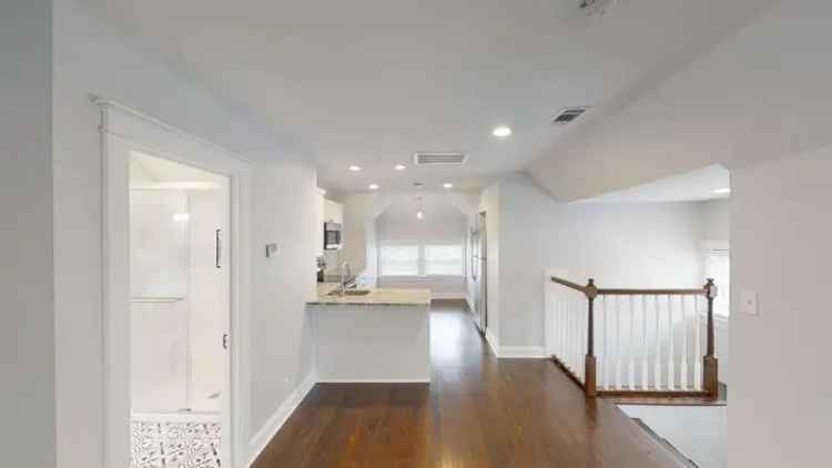 Rent Studio Apartment in Midtown with High-End Upgrades and Character