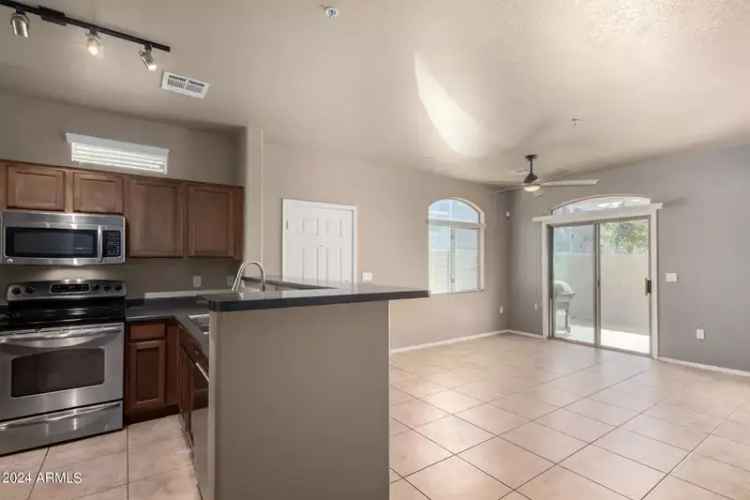 Buy townhouse in Phoenix with 3 bedrooms and community pool