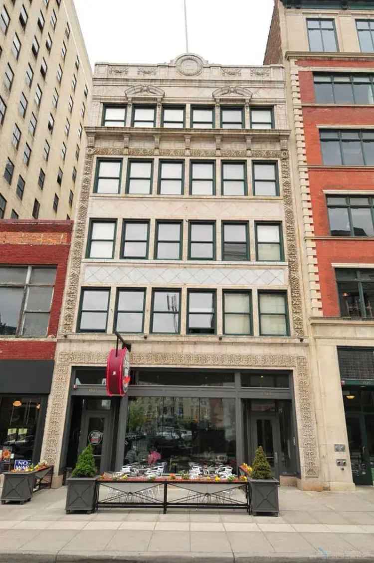 Rent Apartments in Downtown Detroit with Modern Features and Fitness Access