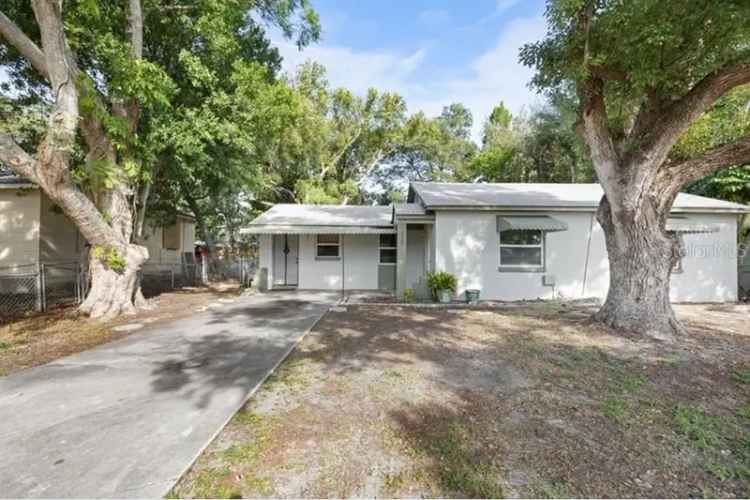 Multifamily Rental Home with 4 Bedrooms in Pinellas County