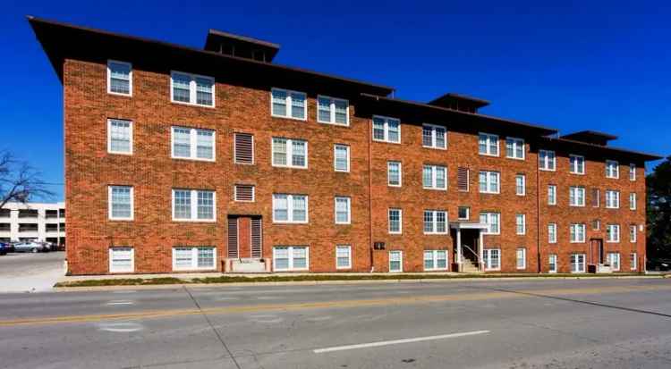 Rent Apartments near ISU West Gym with Fitness Center and High-Speed Internet