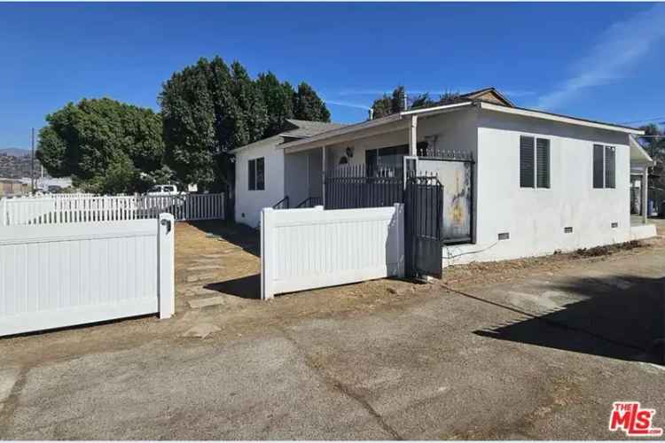 Buy House in Sun Valley with Potential for Development and Income