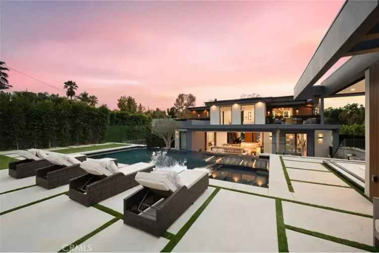 Buy Private Estate South of the Boulevard with Luxurious Features