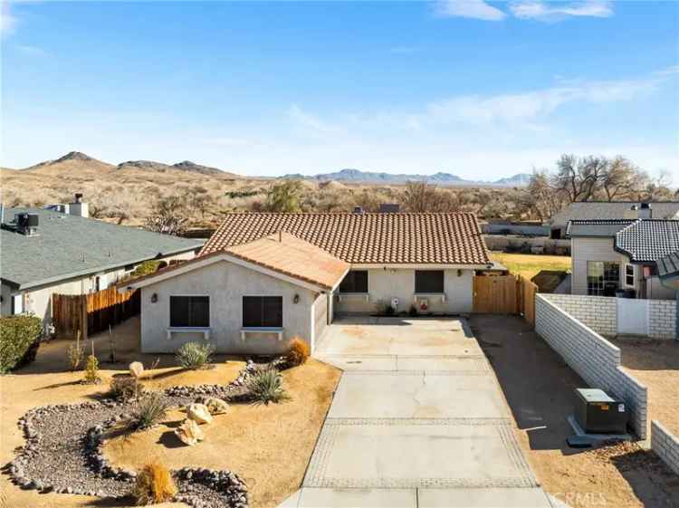 House For Sale in 27381, Cloverleaf Drive, California