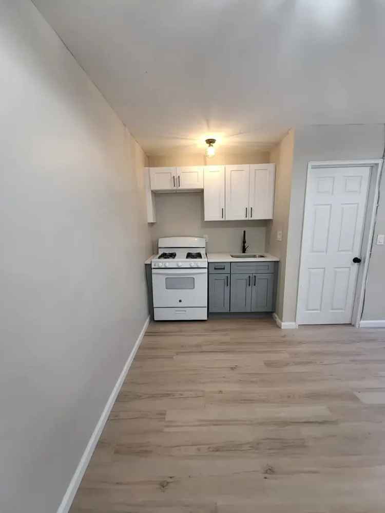 Rent Beautiful Renovated Apartment Unit with All Utilities Included