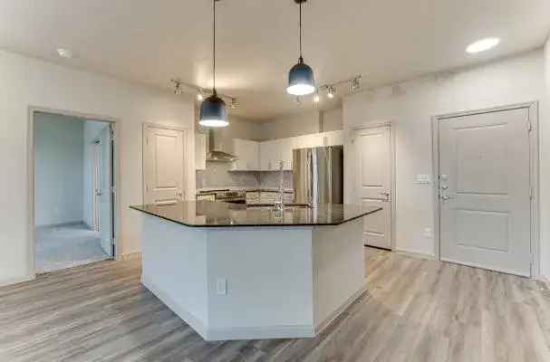 Rent Luxury Apartments in Grapevine with Stunning Views and Amenities